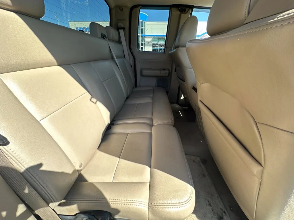 Used 2007 Red Ford Lariat image 5