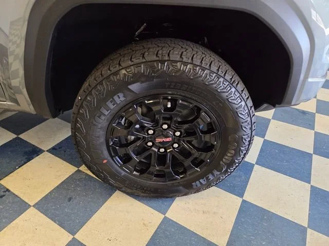 New 2026 Sterling Metallic GMC Elevation image 11