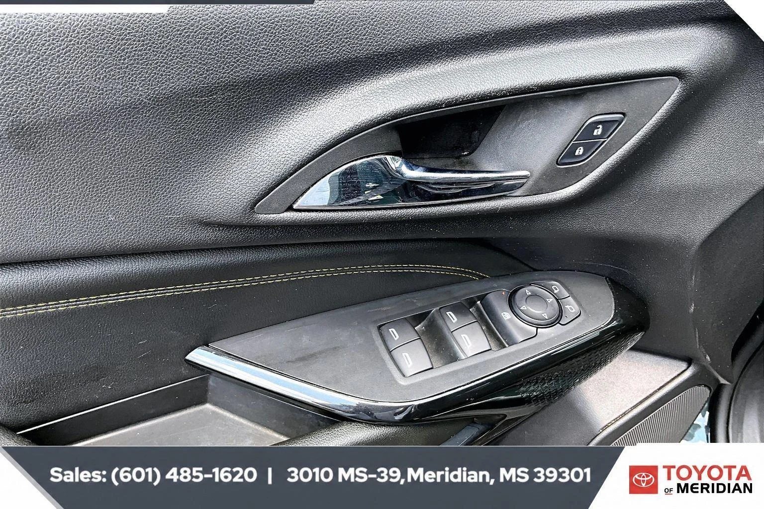 Used 2025 Cypress Gray Chevrolet LT image 17