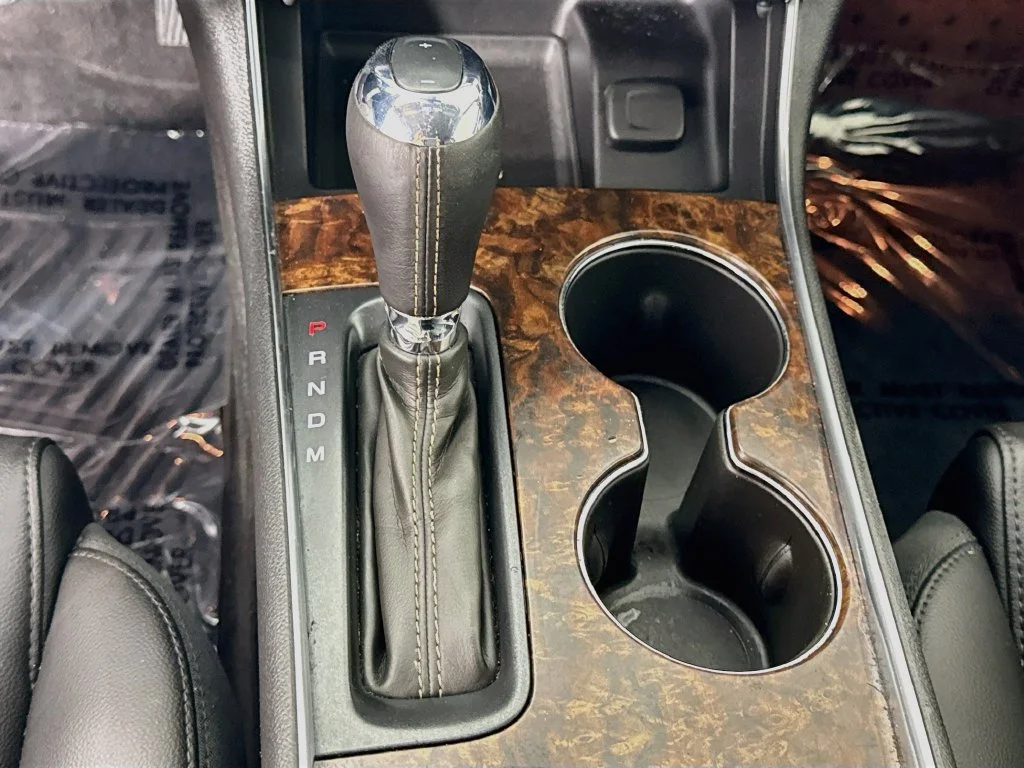 Used 2014 Gold Chevrolet LT image 16