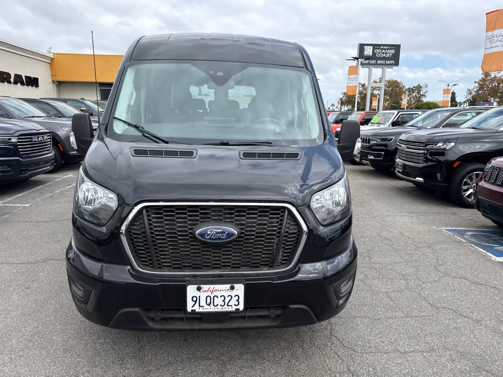 Used 2024 Agate Black Metallic Ford XLT image 3