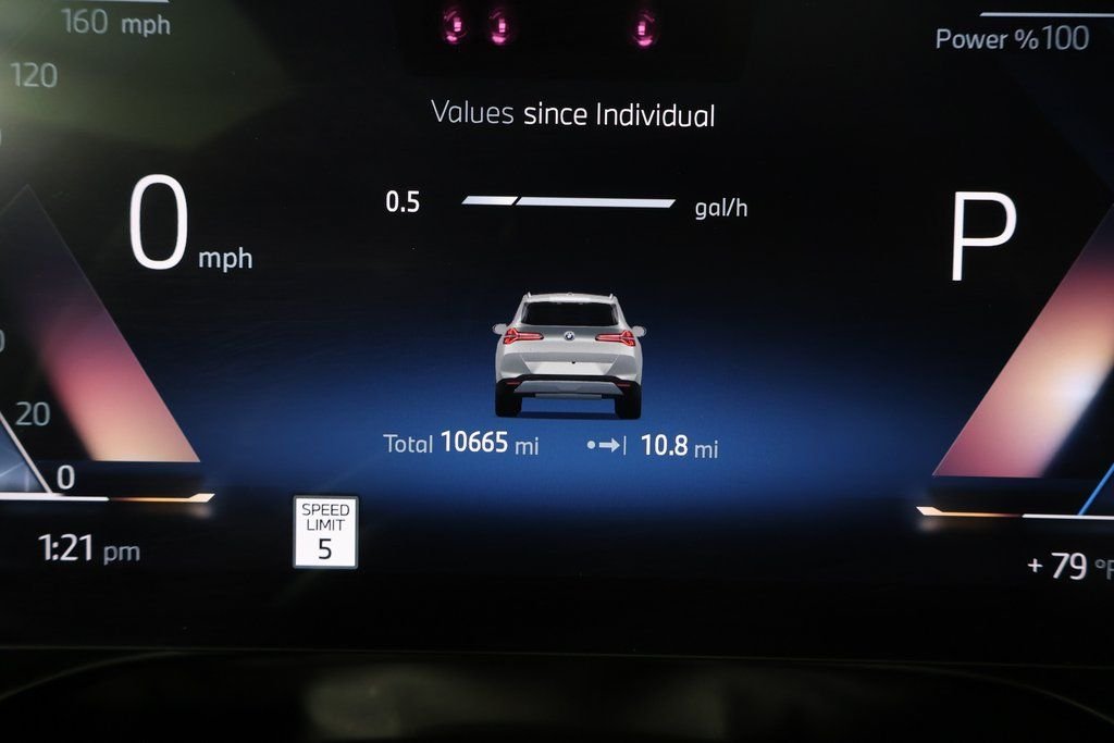 Used 2025 Skyscraper Grey Metallic BMW 30 xDrive image 17