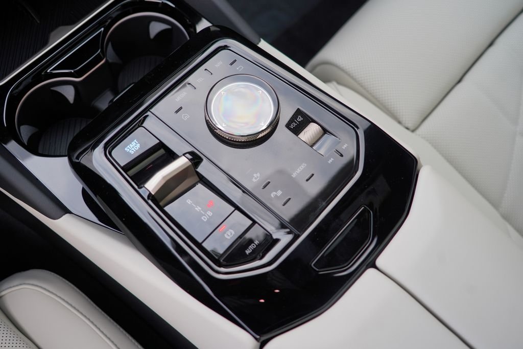New 2026 Black Sapphire Metallic BMW eDrive40 image 18