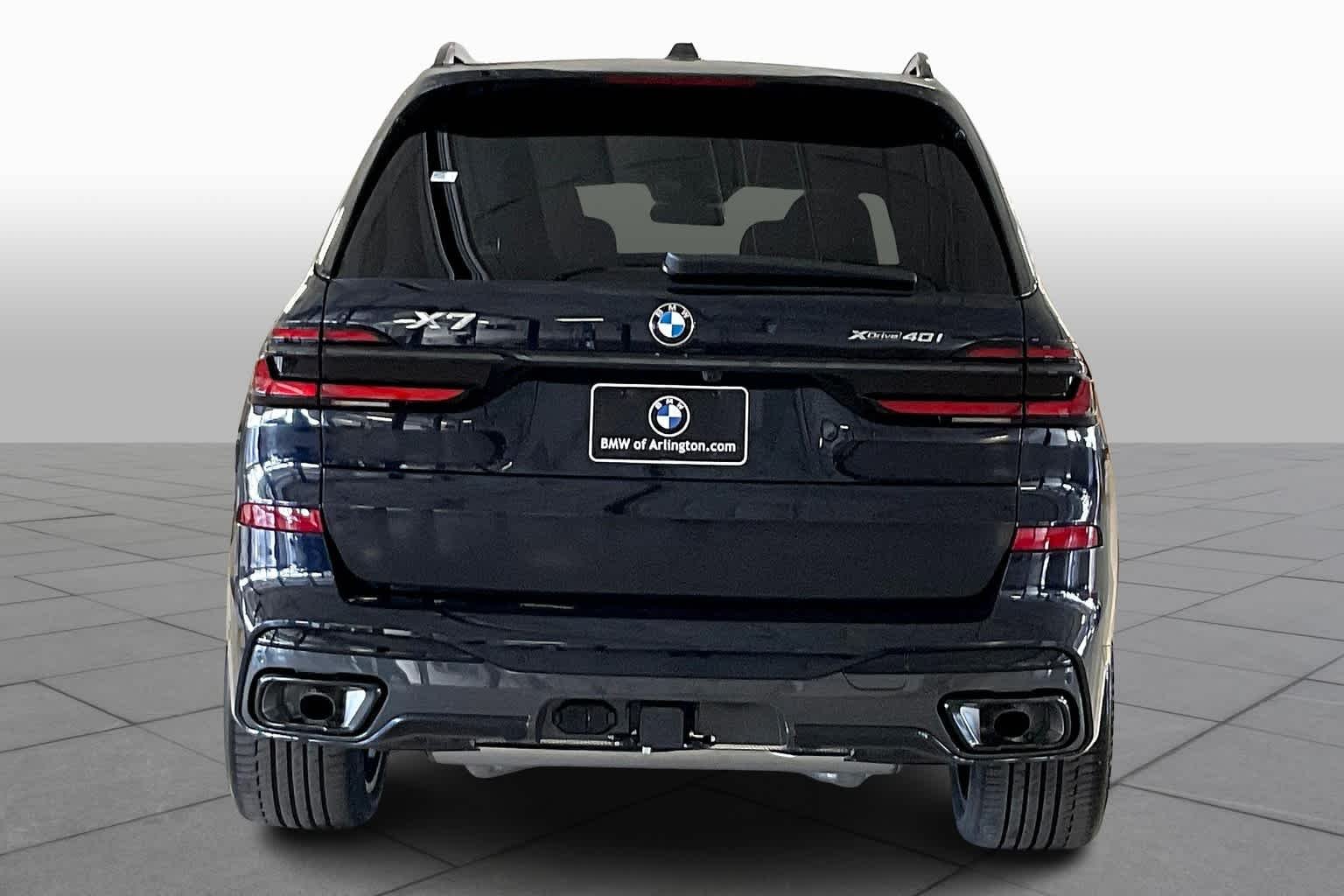 Used 2025 Carbon Black Metallic BMW xDrive40i image 4