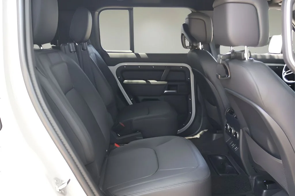 New 2026 Borasco Grey Land Rover X-Dynamic SE image 17