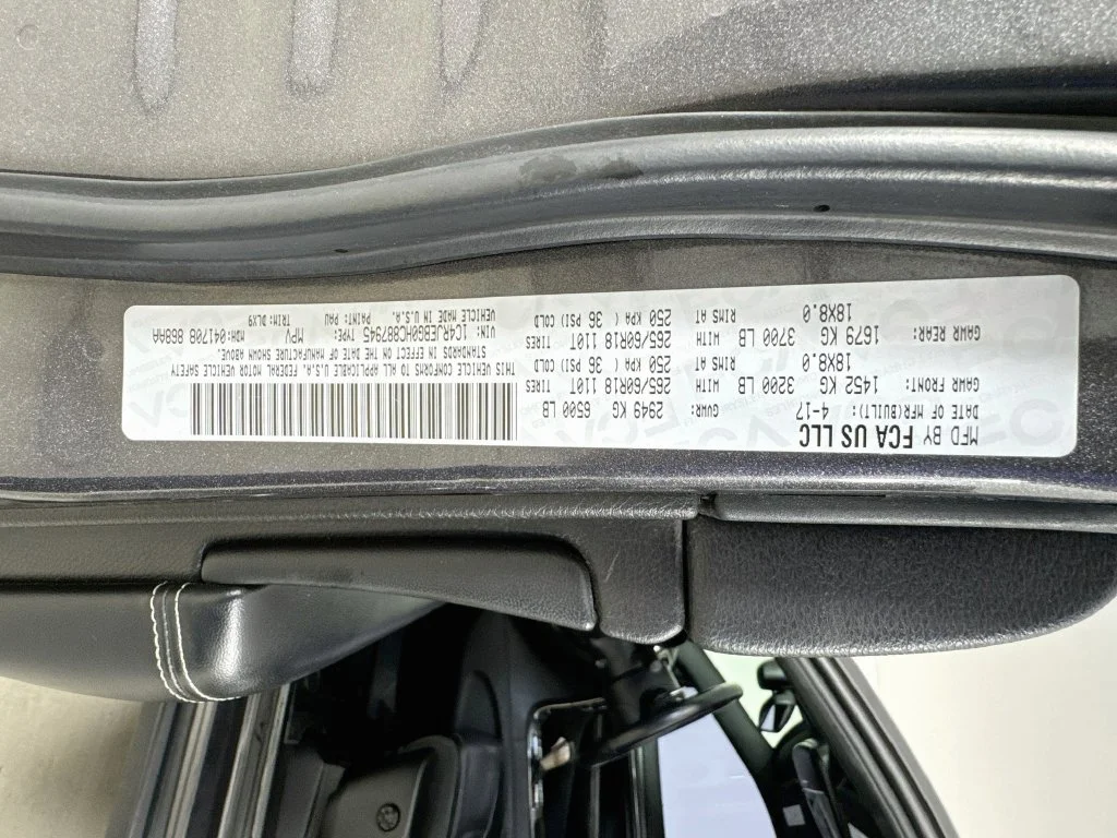 Used 2017 Gray Jeep Limited image 41