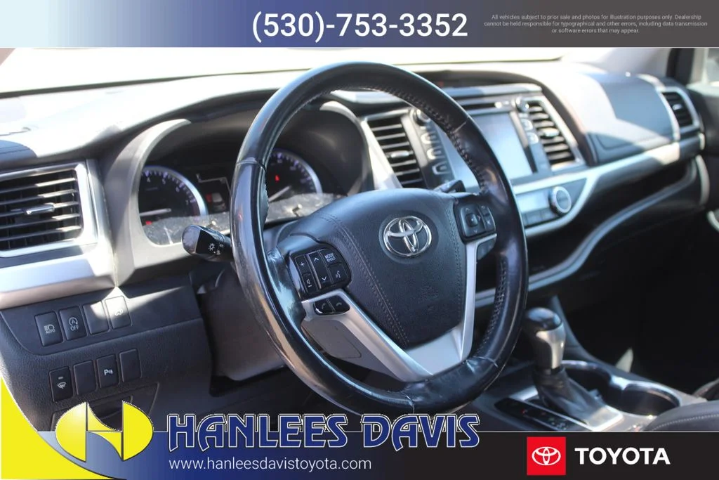 Used 2018 Brown Toyota Limited image 12