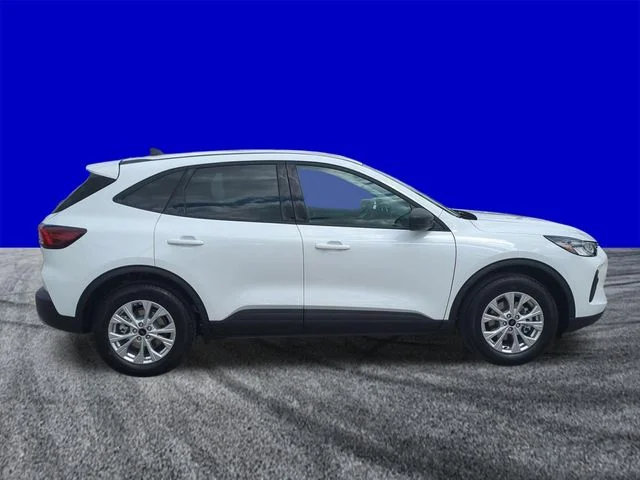 New 2026 Oxford White Ford Active® image 3