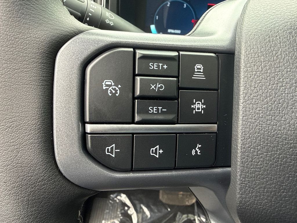 New 2026 Oxford White Ford F-250® Lariat TS MotorSport Valor Package image 25