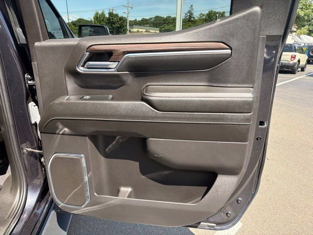 Used 2024 Gray Chevrolet LT image 13