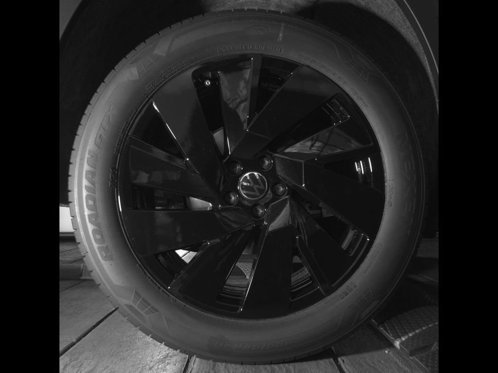 New 2026 Deep Black Pearl Volkswagen SE w/Technology image 11