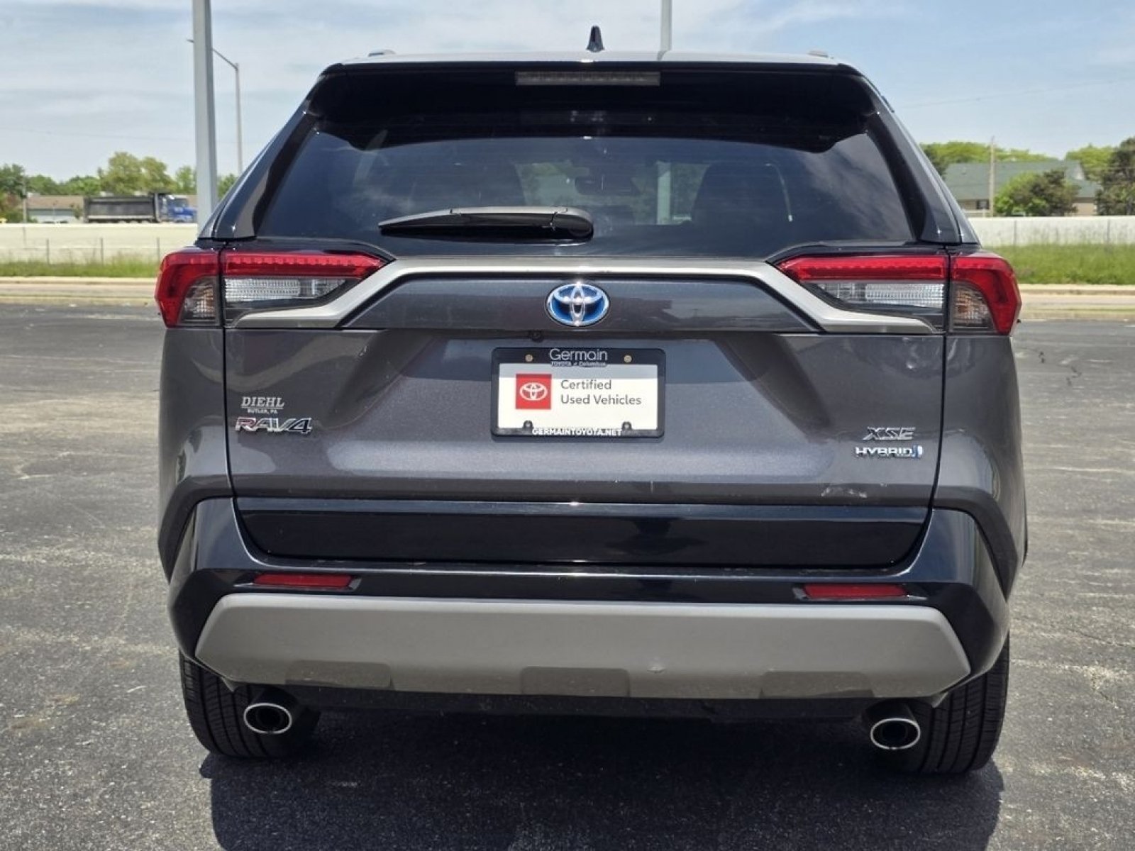Used 2022 Midnight Black Metallic Toyota XSE image 14