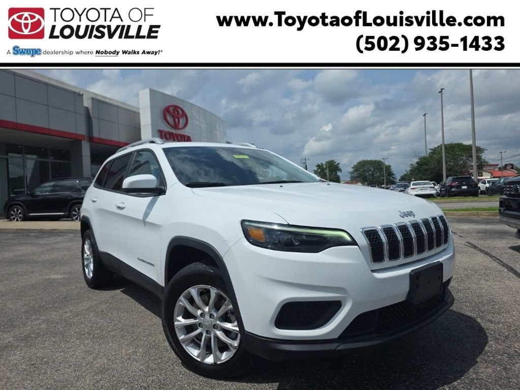 Used 2021 White Jeep Latitude image 1
