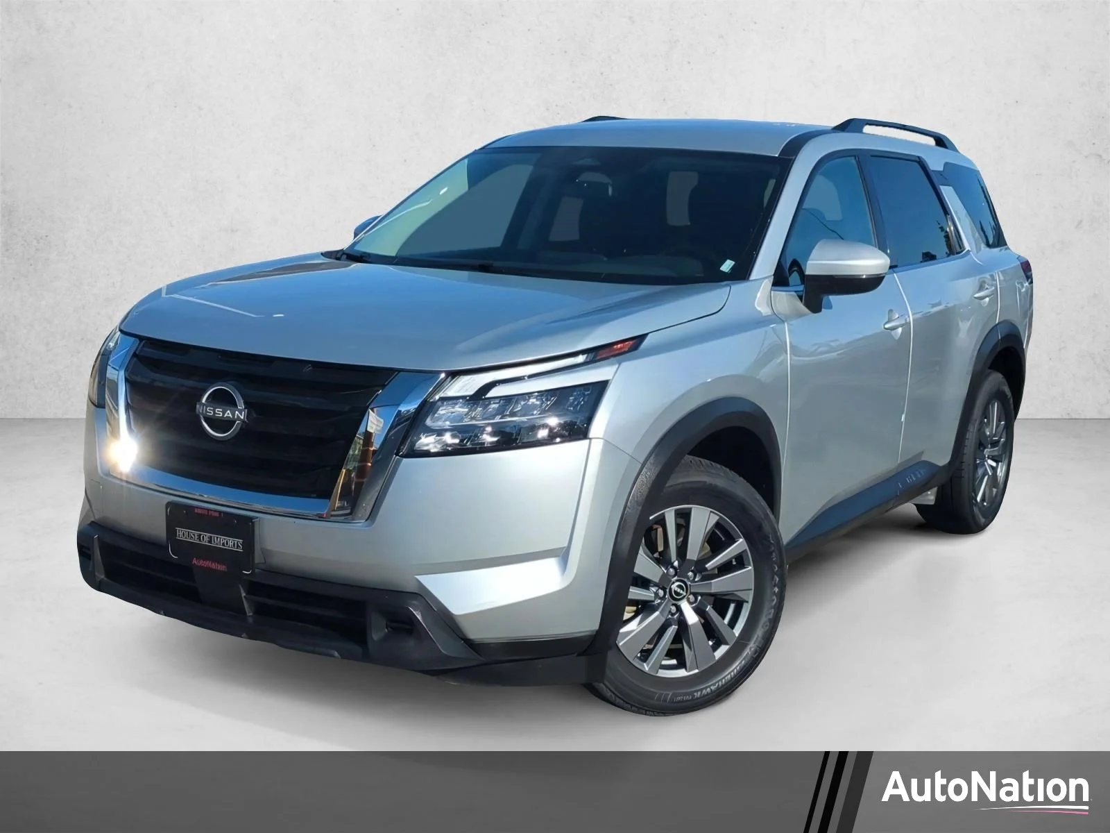 Used 2024 Brilliant Silver Metallic Nissan SV image 1