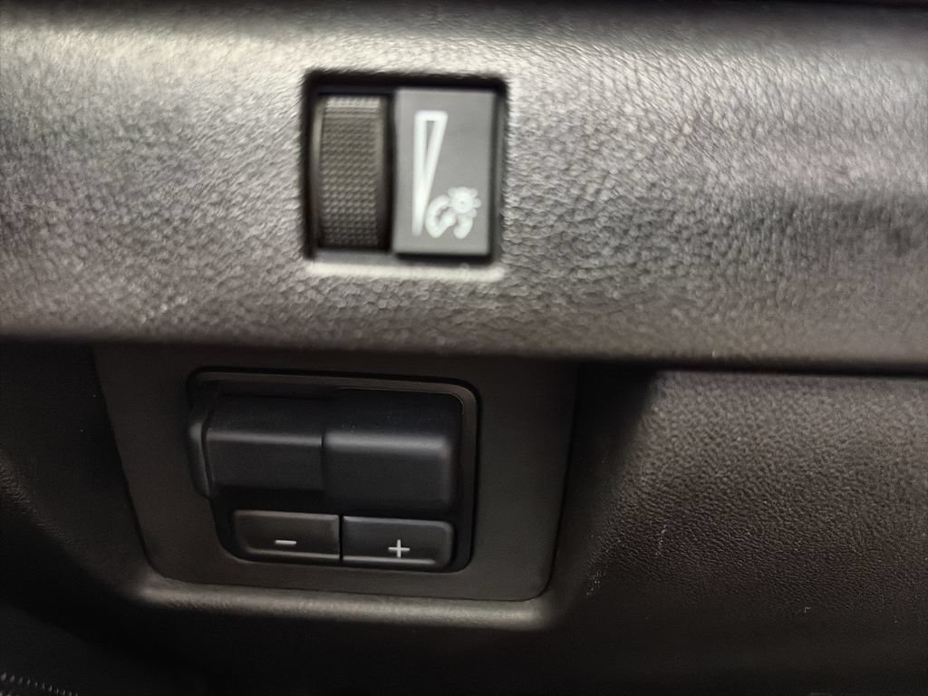 Used 2024 Summit White Chevrolet ZR2 image 18