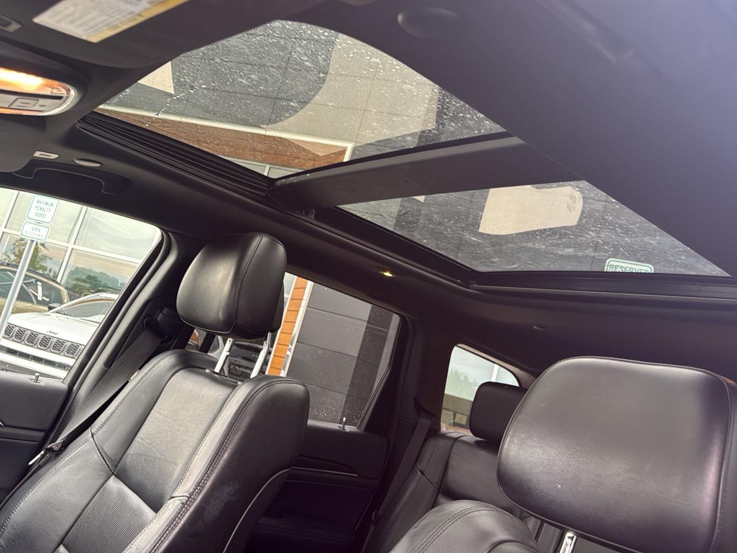 Used 2020 RED JEEP LIMI image 14