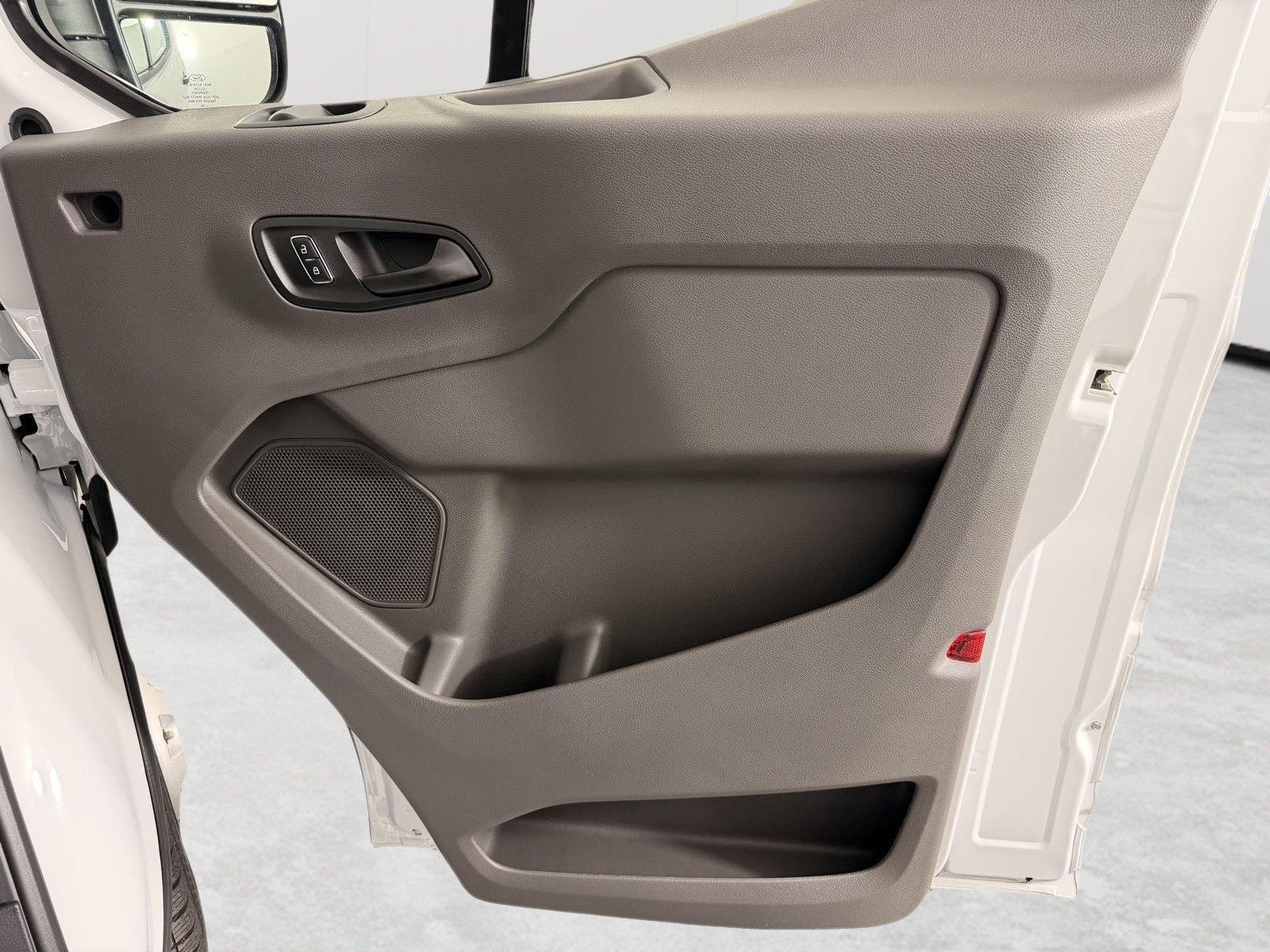 New 2026 Oxford White Ford Cargo Van image 22