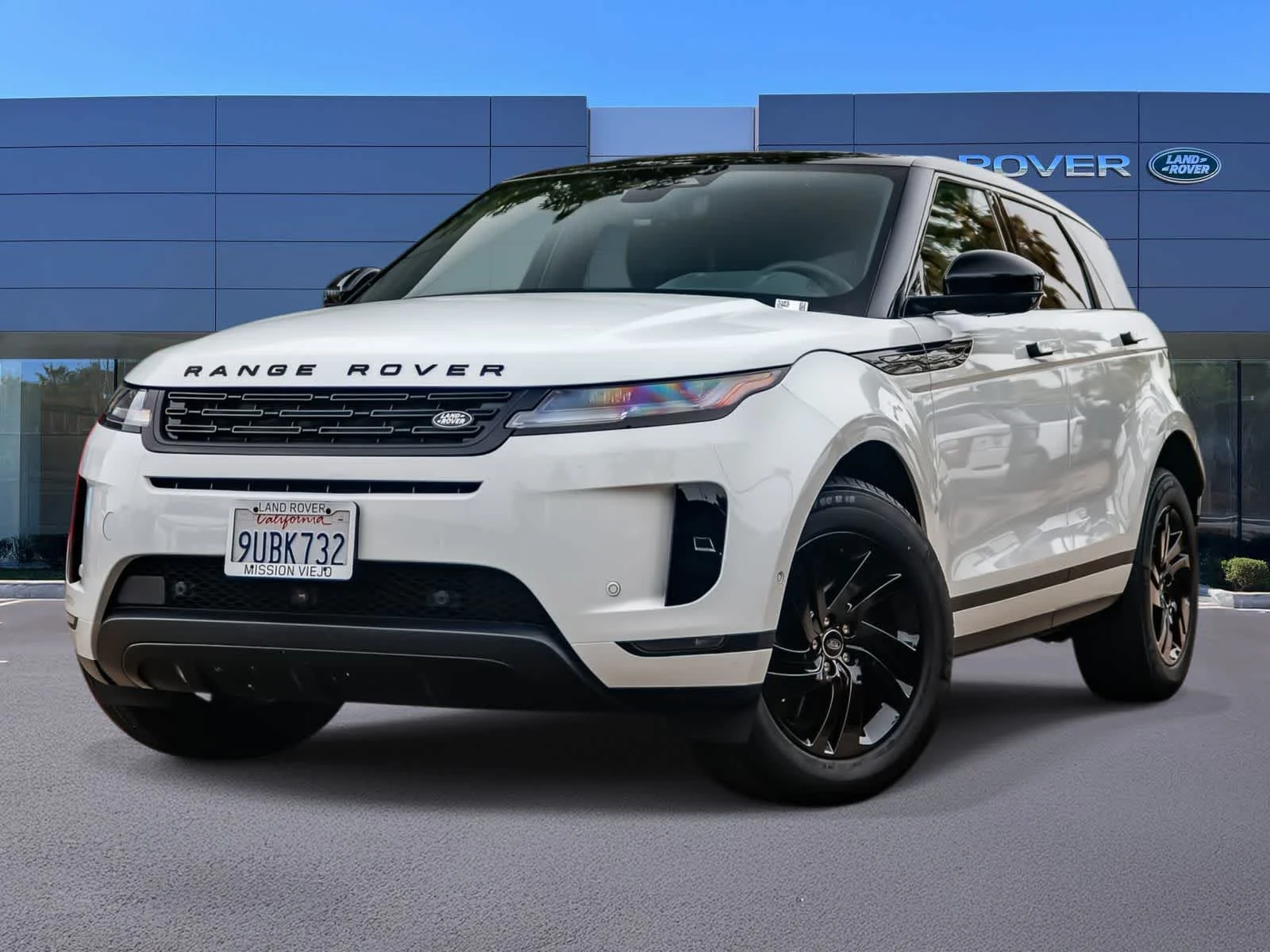 2026 Land Rover Range Rover Evoque S's photo