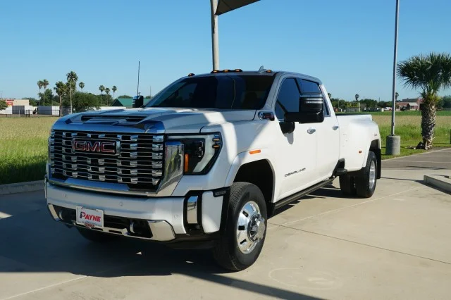 2024 GMC Sierra 4WD Crew Cab Long Box DRW Denali's photo