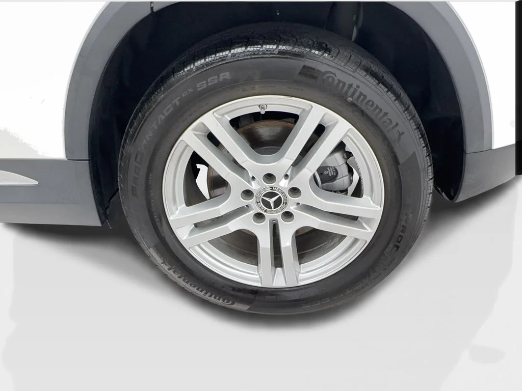 Used 2022 White Mercedes-Benz GLA 250 image 11