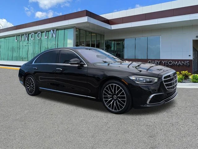 Used 2021 Obsidian Black Mercedes-Benz S 580 image 2