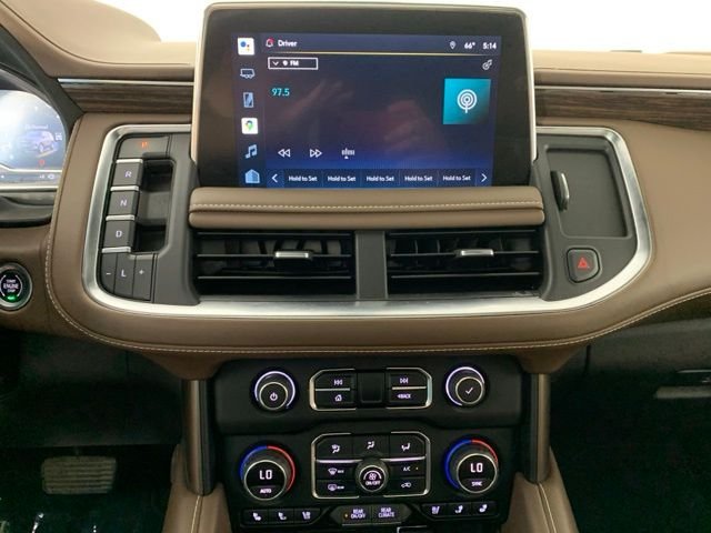 Used 2022 White Chevrolet High Country image 4