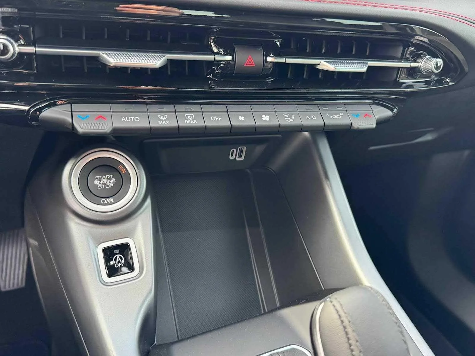 2025 Dodge Hornet GT - Photo 18