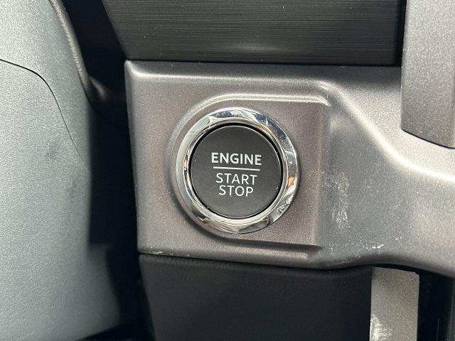 New 2026 Carbonized Gray Metallic Ford XLT image 48