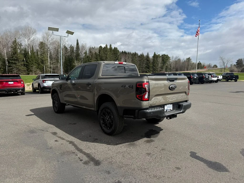 New 2025 Marsh Gray Ford XLT image 5