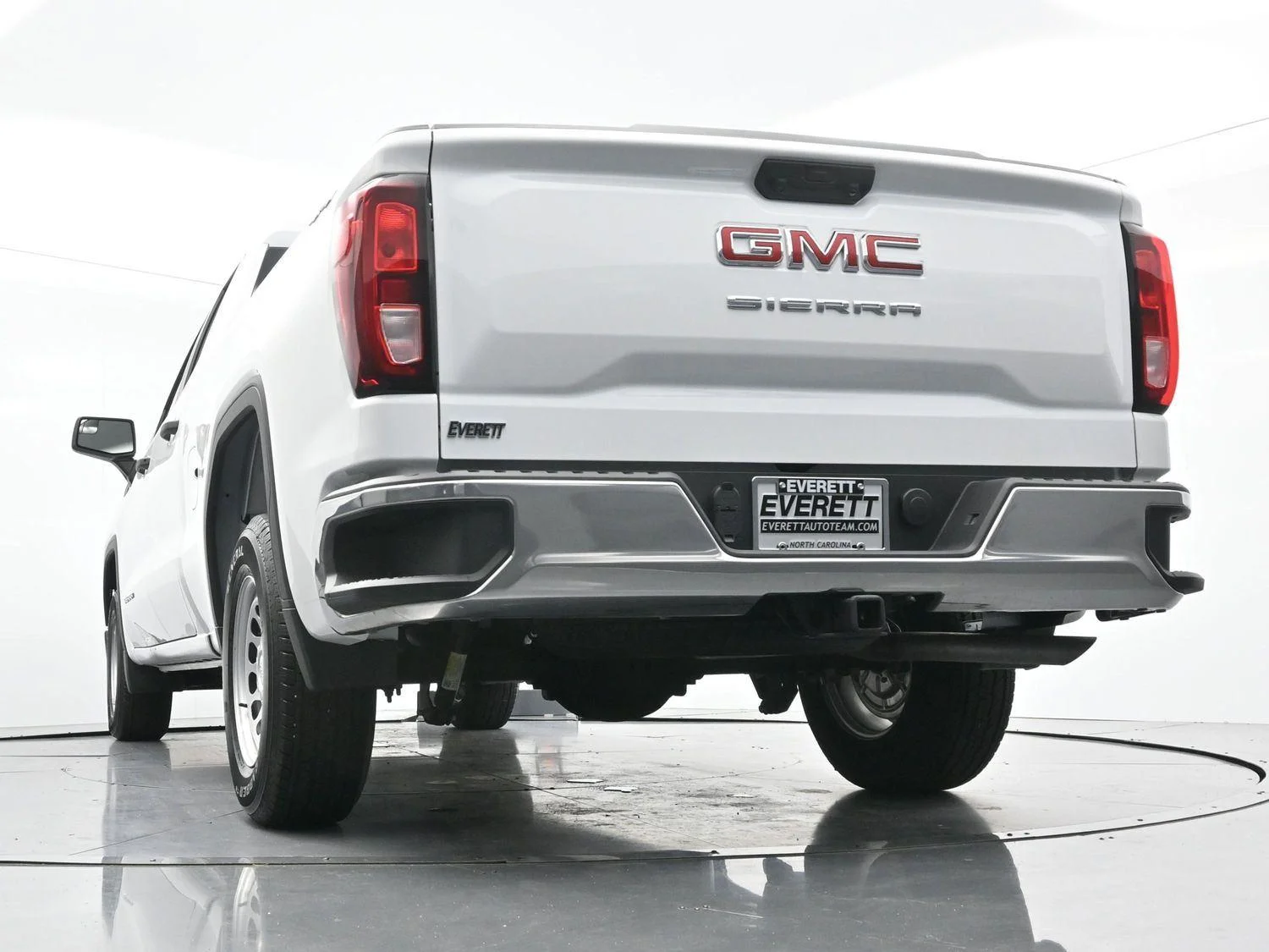 Used 2026 Summit White GMC Pro image 44