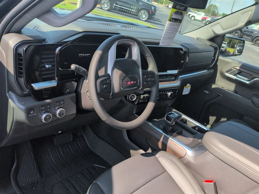New 2026 Onyx Black GMC SLT image 34