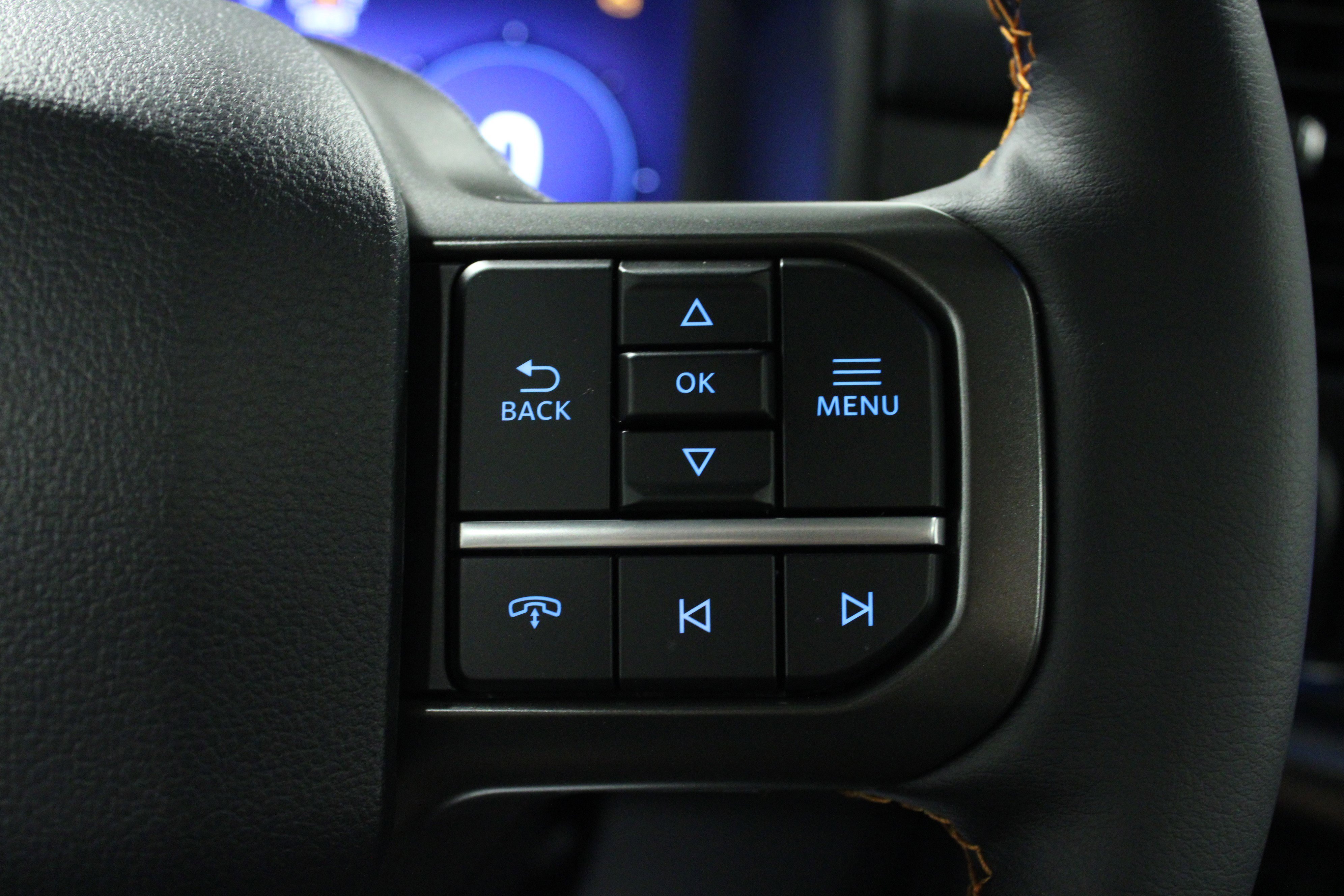 New 2026 Carbonized Gray Metallic Ford Tremor image 23