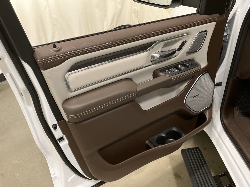 New 2026 Bright White Clear-Coat Exterior Paint RAM Laramie image 11