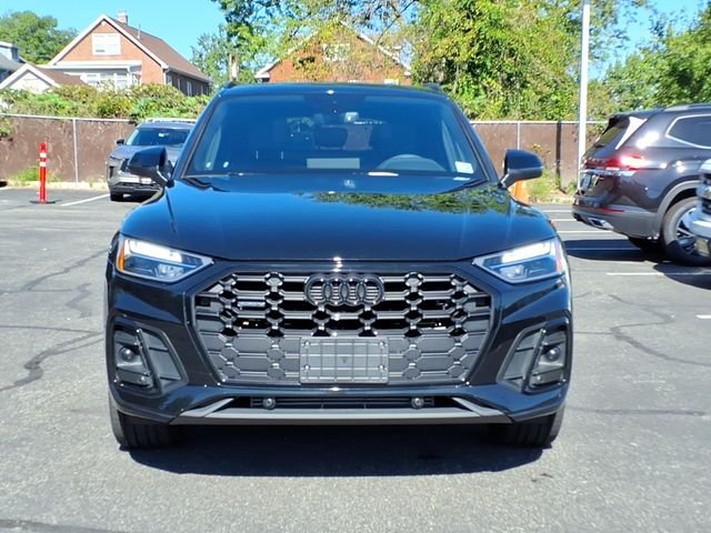 Used 2025 Black Audi S-LINE image 3