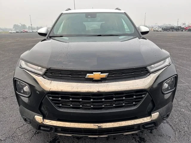 Used 2023 Mosaic Black Metallic Chevrolet ACTIV image 2