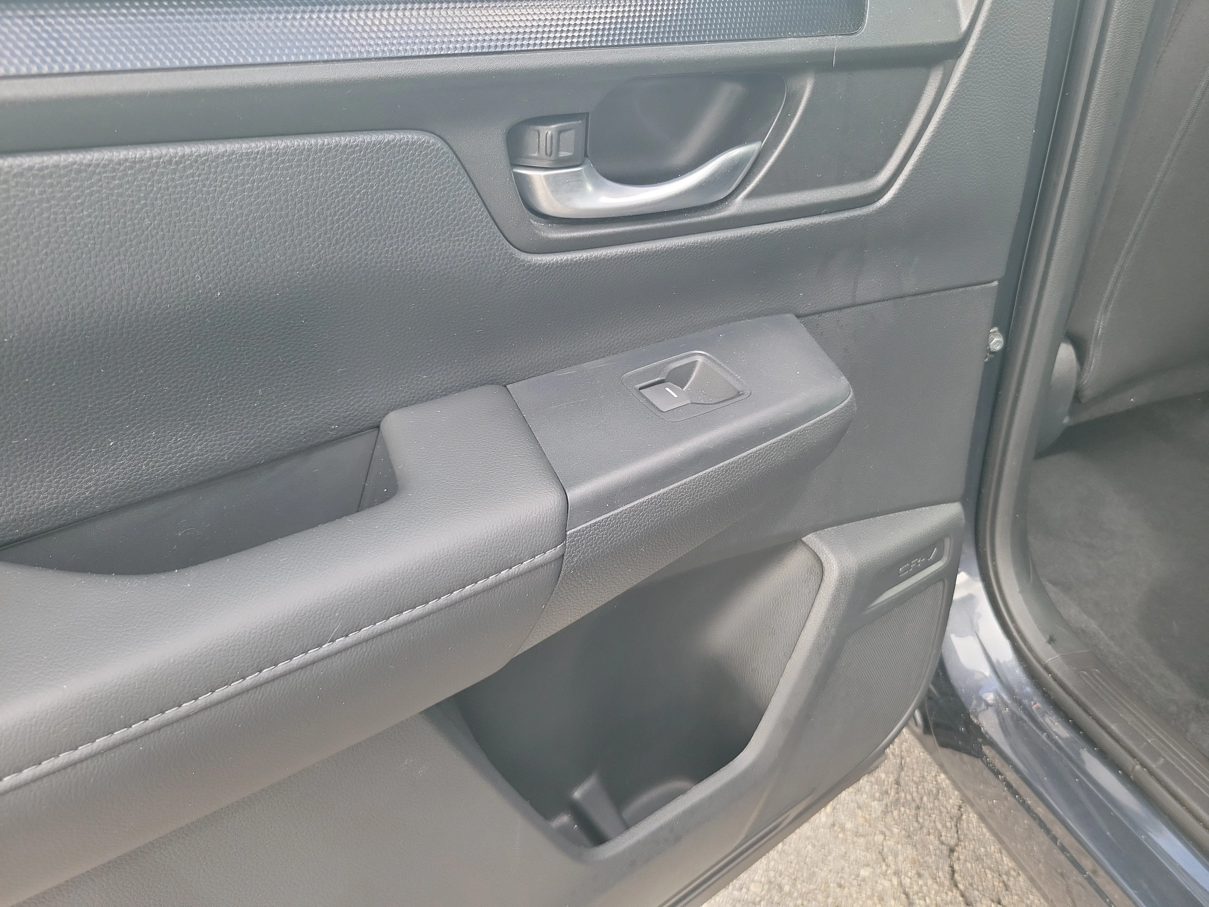 2023 Honda CR-V LX - Photo 8