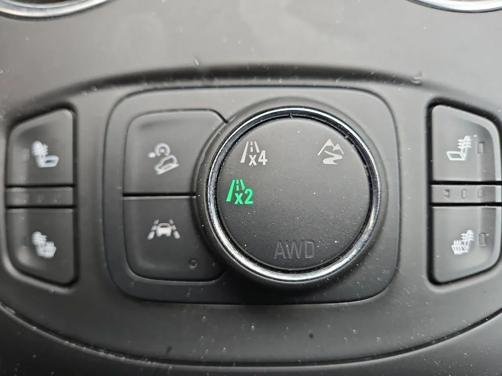 2023 GMC Terrain SLE - Photo 25