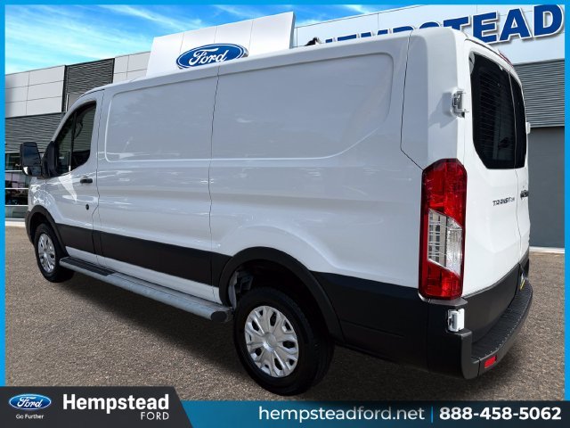 Certified Used 2025 Oxford White Ford Base image 9