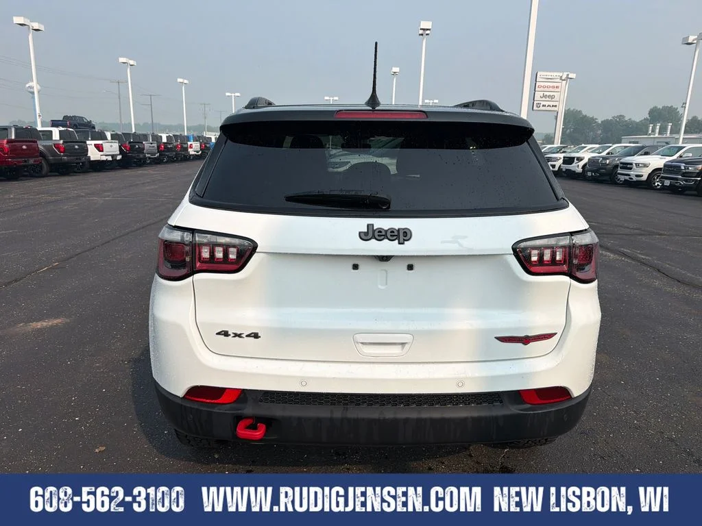 Used 2025 White Jeep Trailhawk image 4