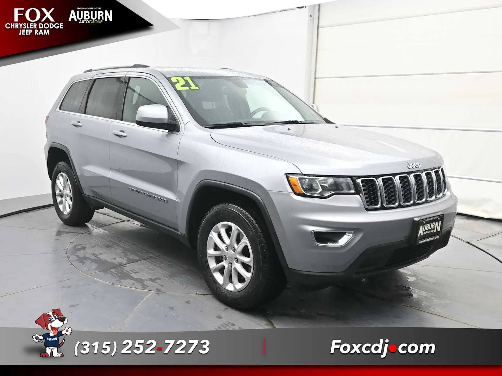 Used 2022 Silver Zynith Jeep Limited image 2