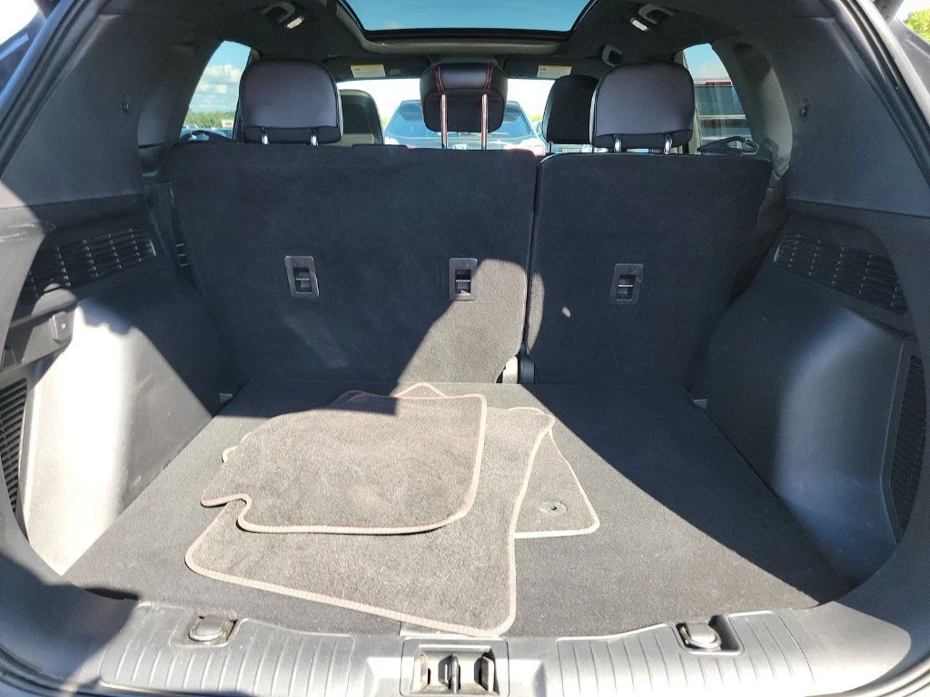 Used 2023 Gray Ford ST-Line image 22
