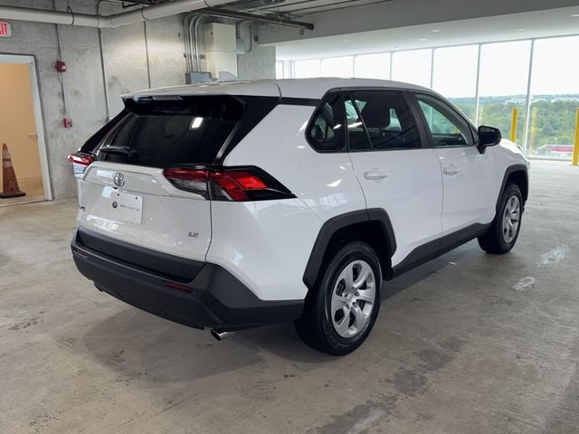 Used 2023 Ice Toyota LE image 11
