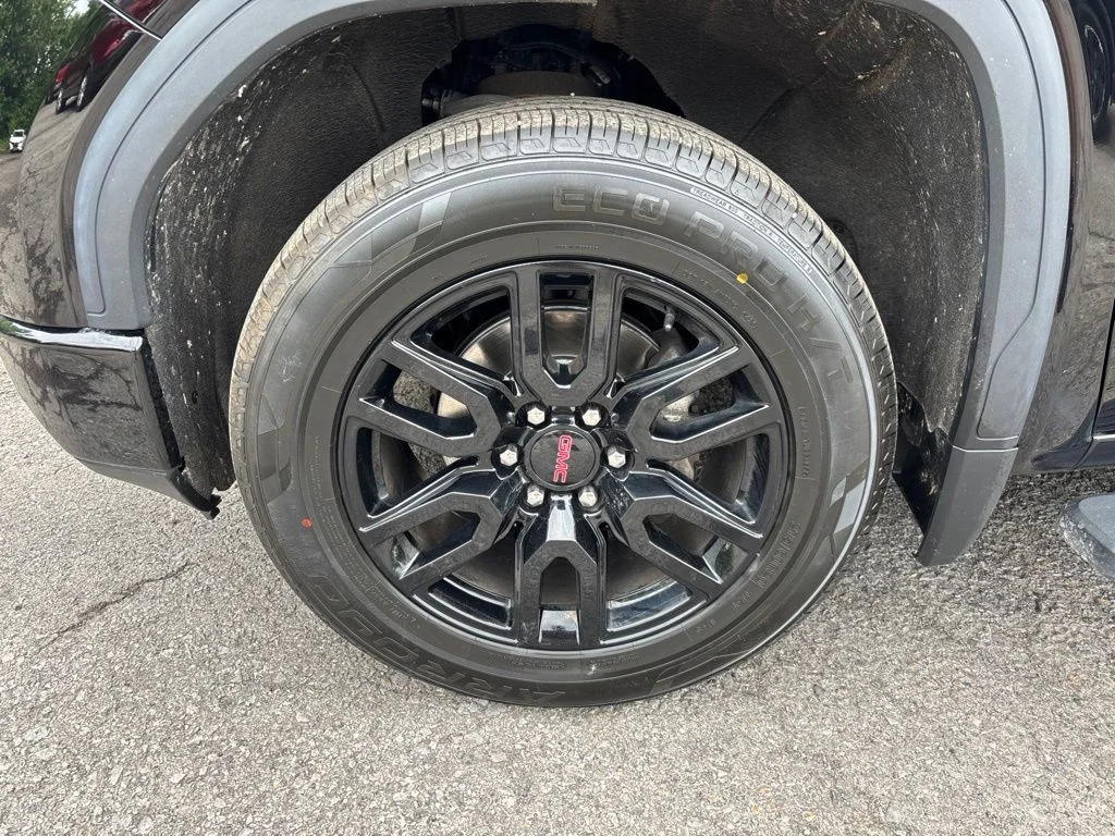Used 2020 Black GMC Elevation image 12