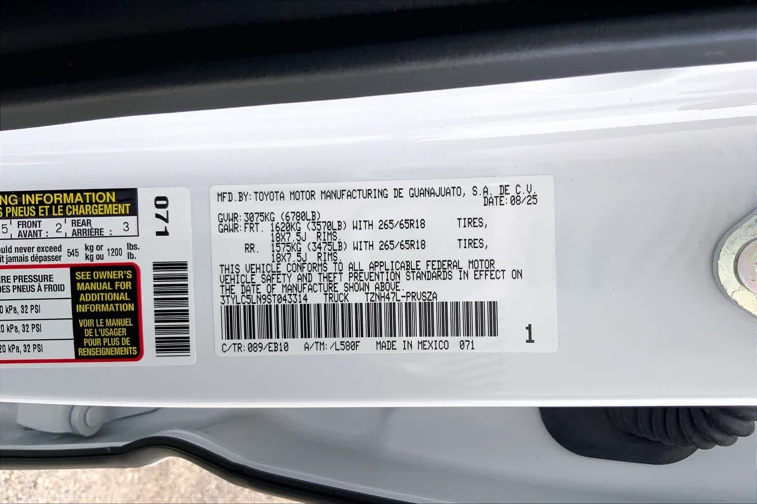 Used 2025 Wind Chill Pearl Toyota Limited Hybrid image 36
