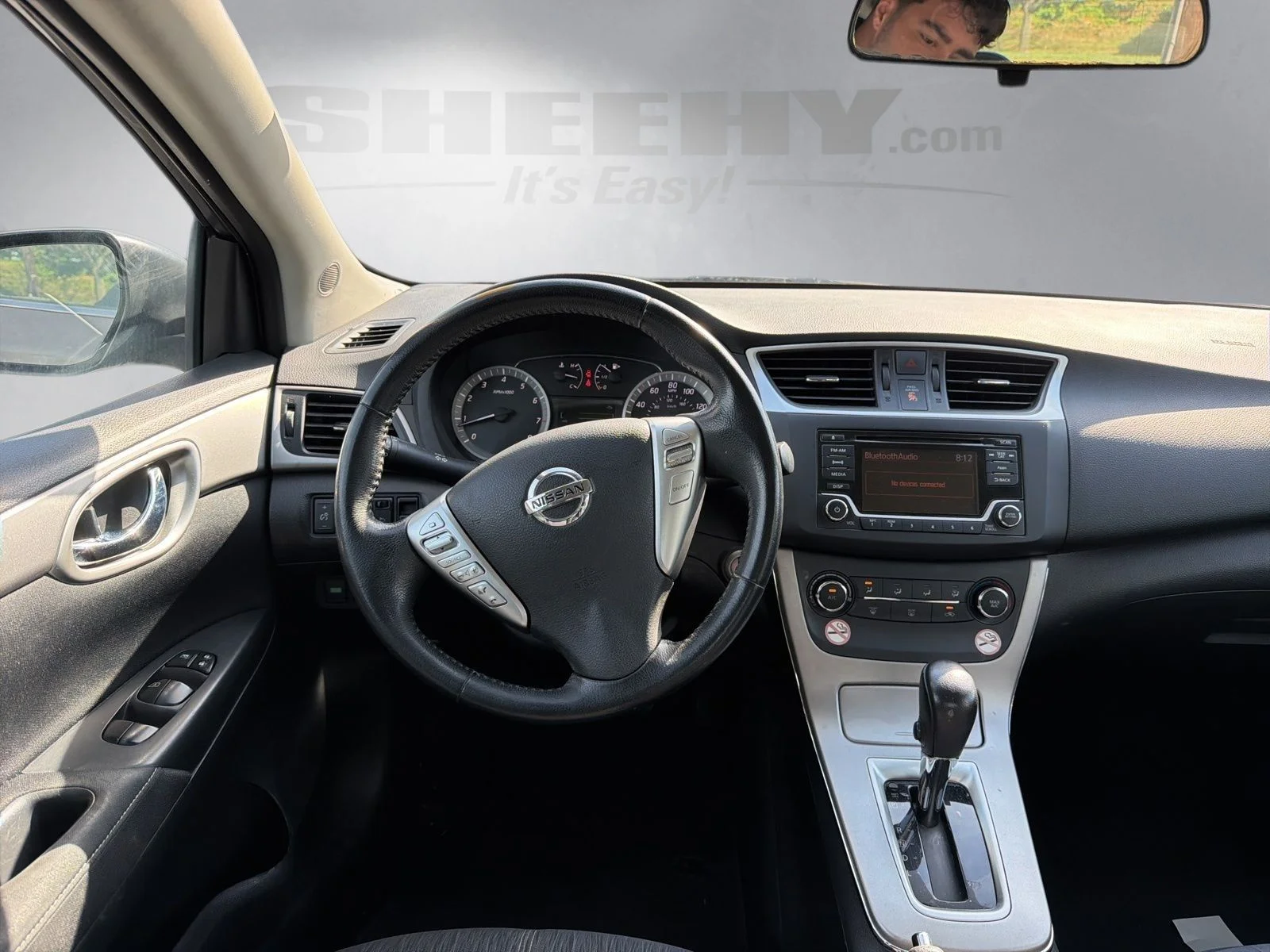 Used 2015 Silver Nissan SV image 3