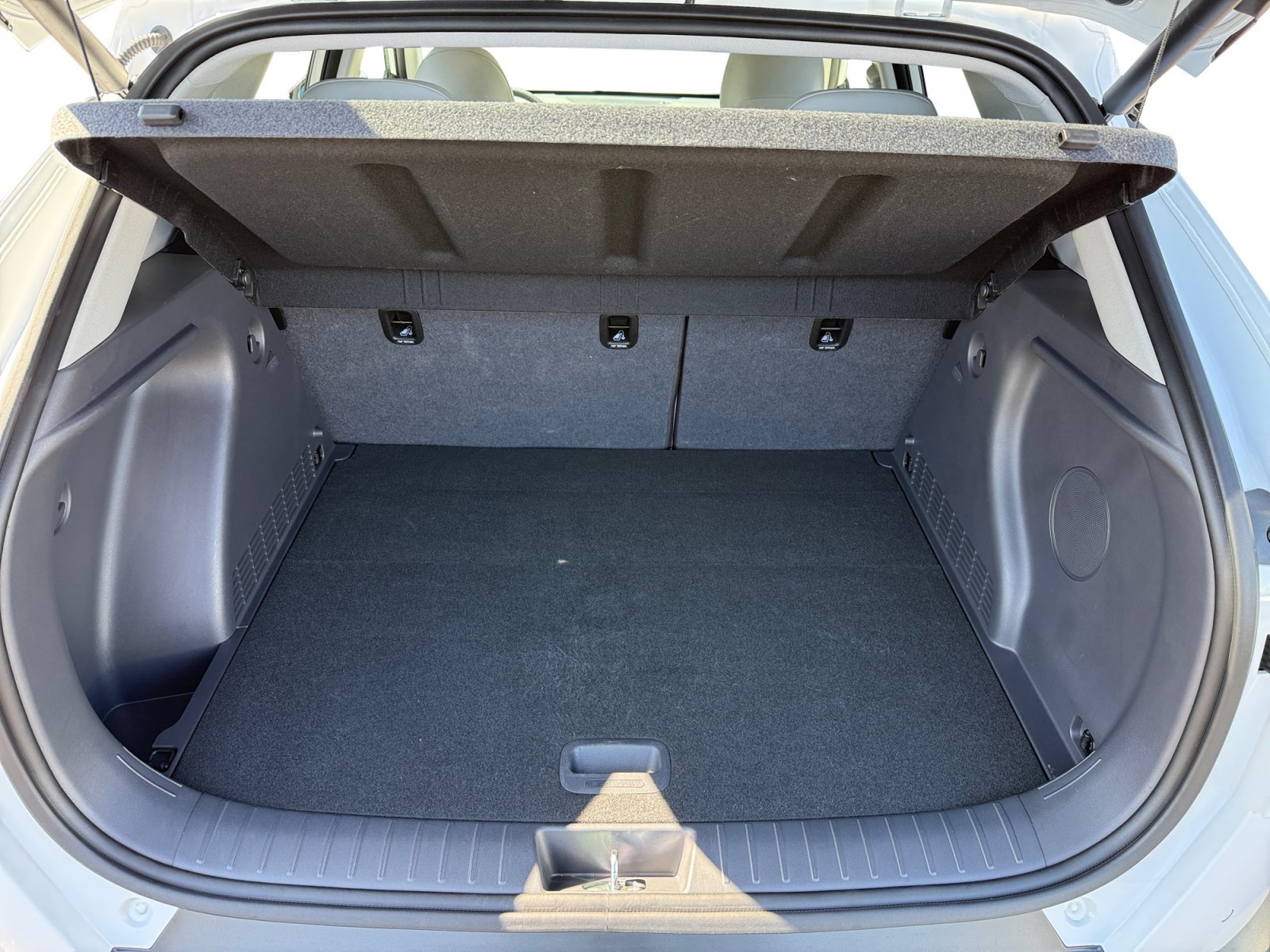 Certified Used 2025 White Hyundai Limited image 17