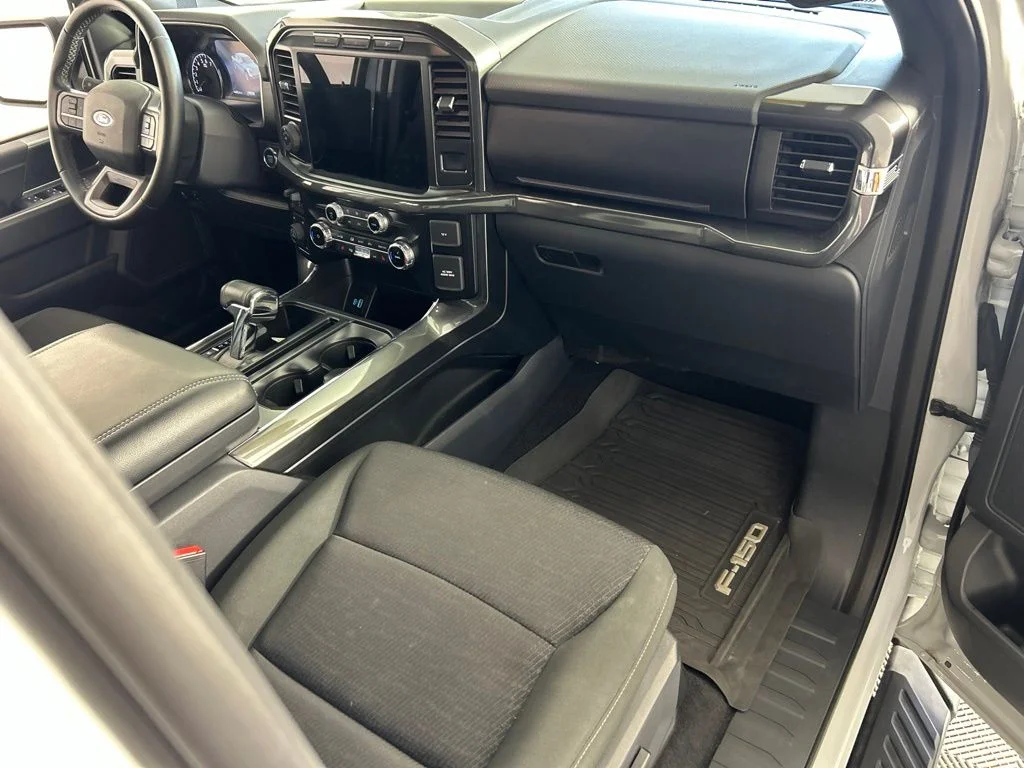 Used 2023 White Ford XLT image 19