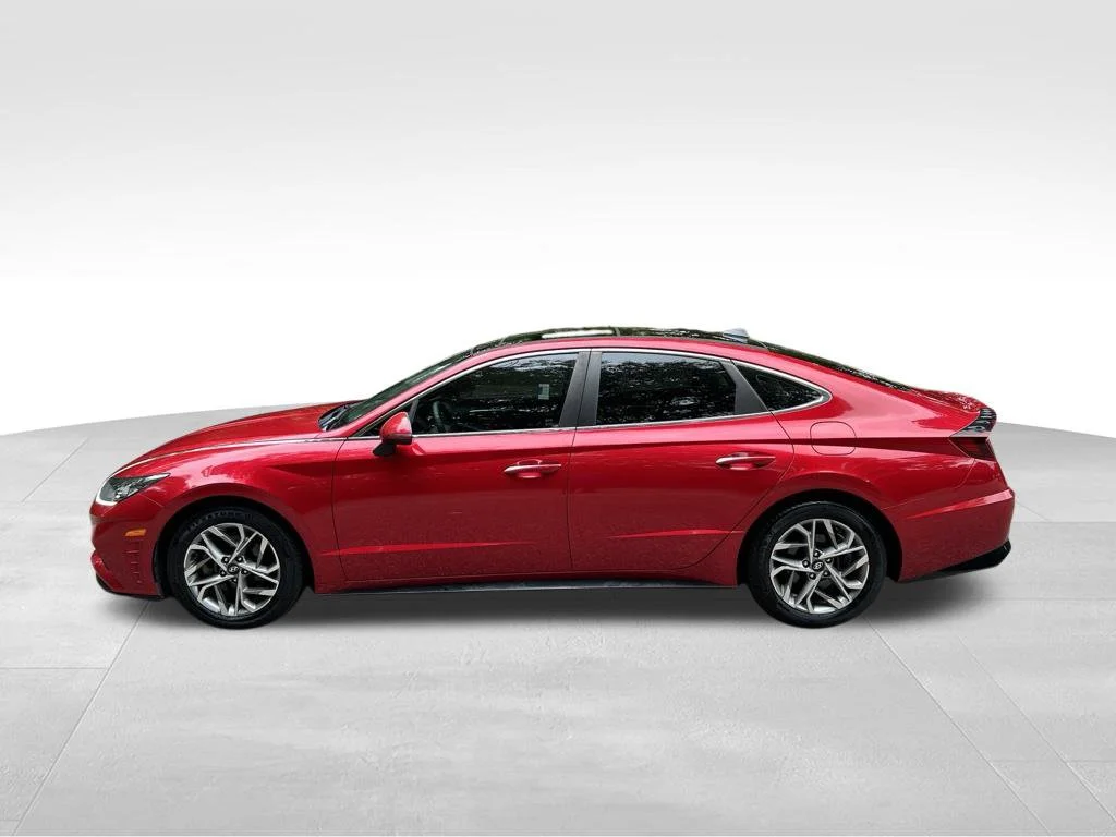 Used 2020 Red Hyundai SEL image 2