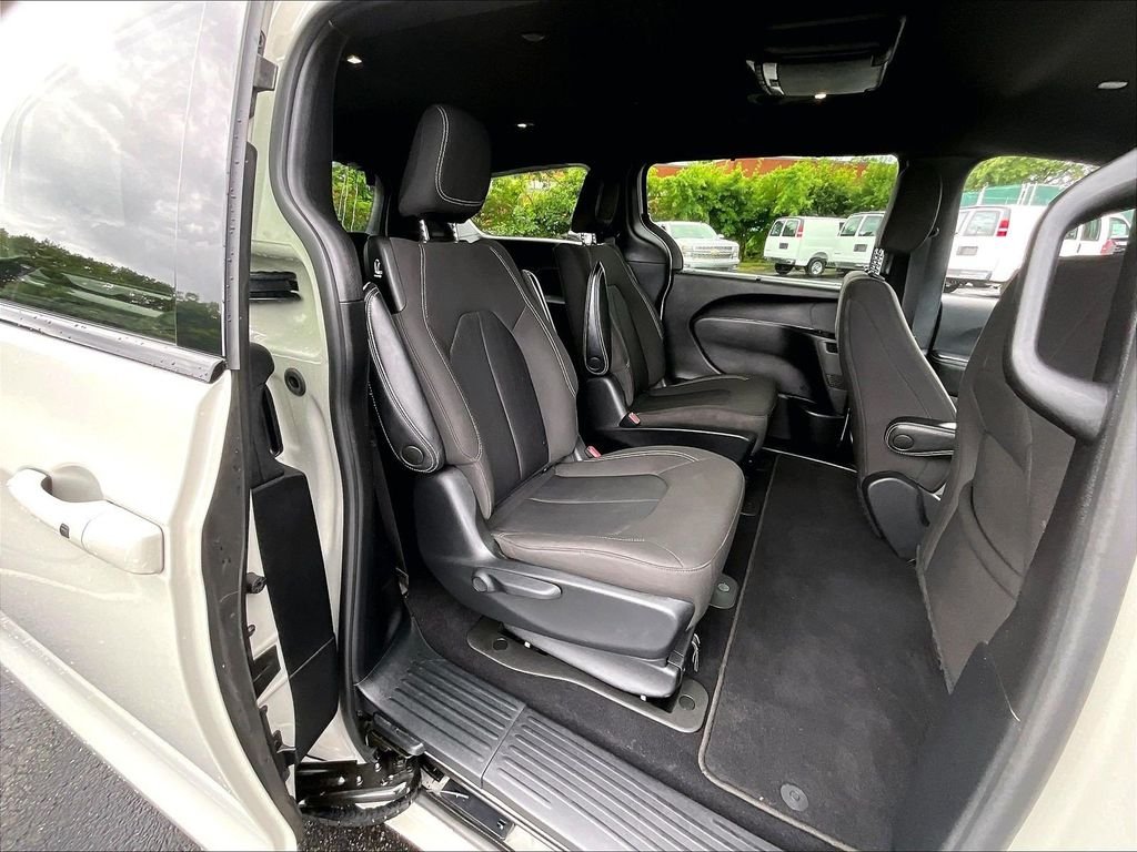 Used 2021 White Chrysler Touring image 15