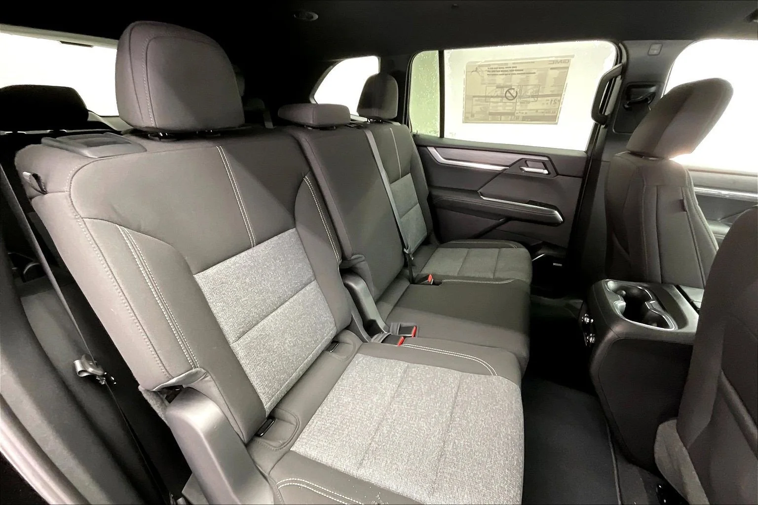 2026 GMC Acadia Elevation - Photo 10